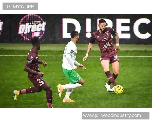 大巴黎主场迎战波尔多争夺法甲冠军争夺战的关键之战