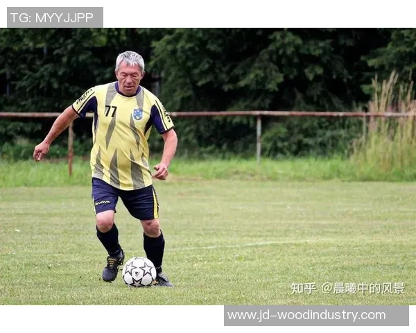 安特卫普与摩斯高的精彩对决揭示足球战术与团队合作的魅力