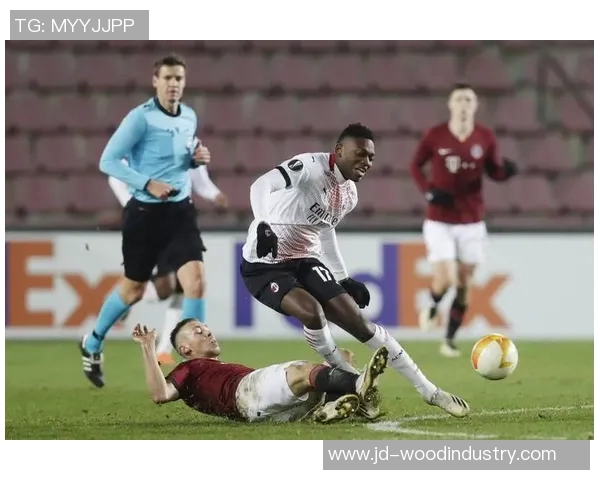 草蜢队与布拉格斯巴达队激战正酣期待精彩对决再创辉煌