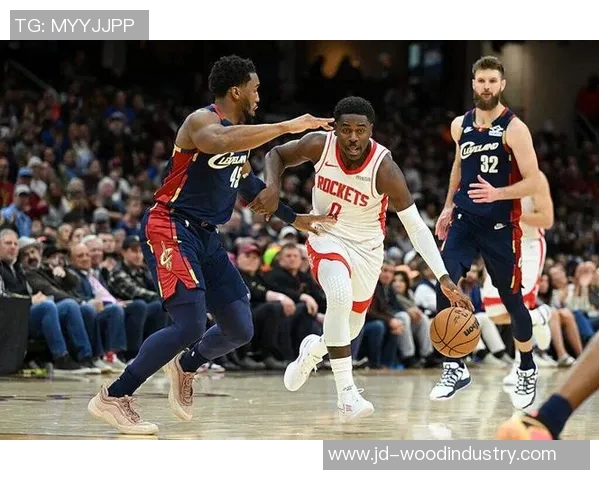 雷霆与开拓者的激战回顾与分析全场精彩瞬间与球员表现揭秘