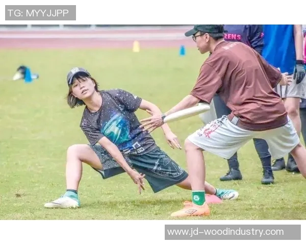 飞盘运动的魅力与挑战：深入了解西安飞盘队的耐力与团队精神