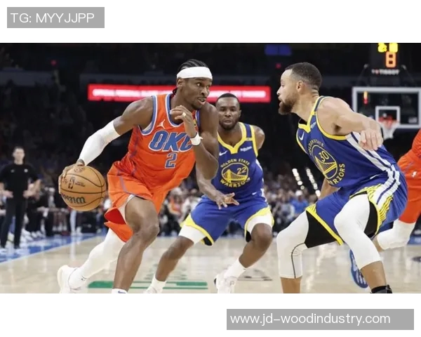 勇士与雷霆第六场激战回顾精彩瞬间与关键时刻分析