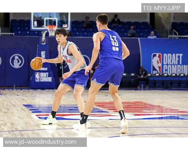 卡里斯勒韦尔在NBA赛场上的成长与突破之路分析